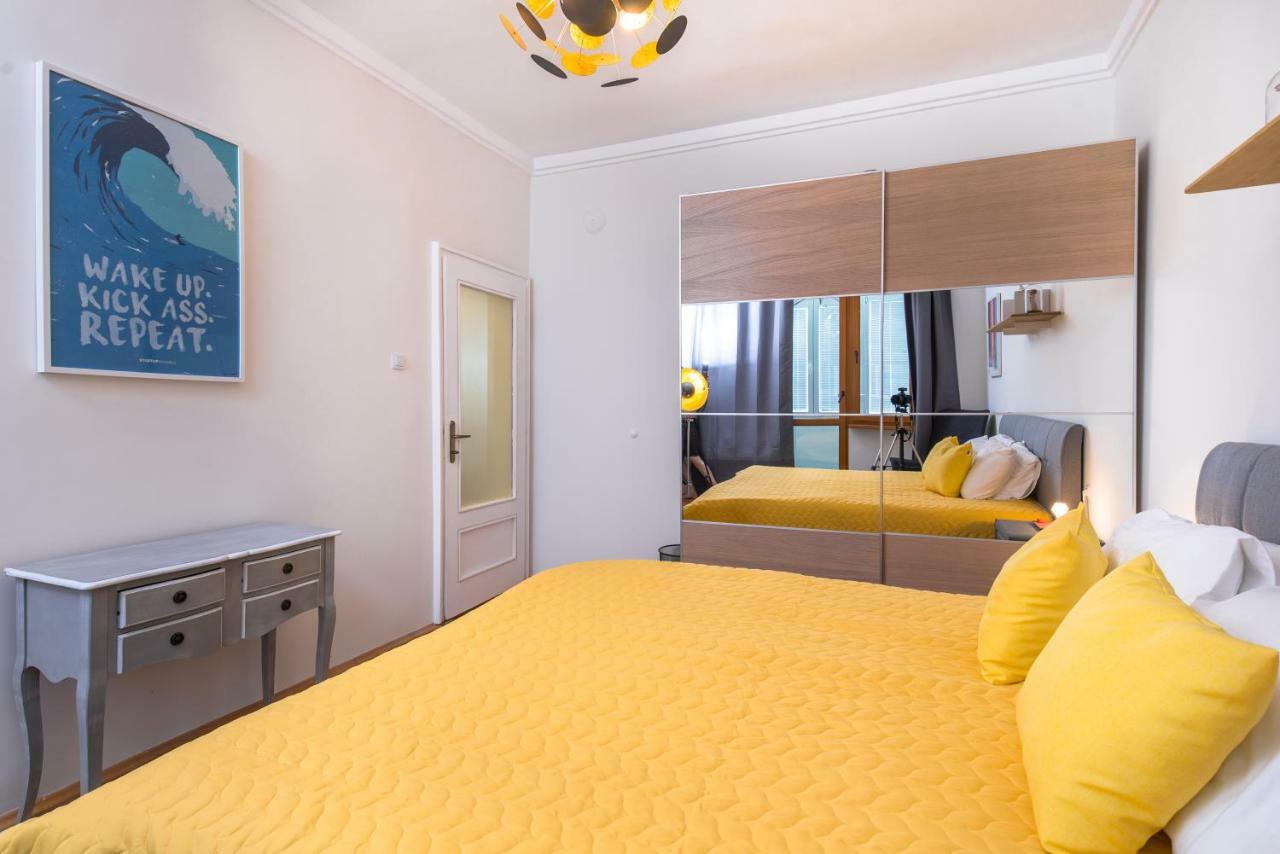 Designer & Luxurious, Business, One Bedroom Apartment In Top Central Sofia By Flat Mаnager Sófia Exterior foto